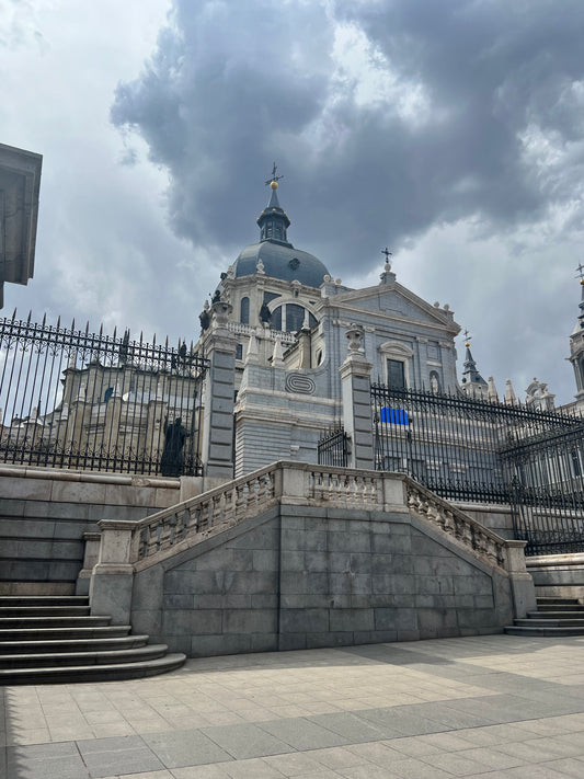 FREE! Life with Sammie's Madrid Itinerary + Travel Guide